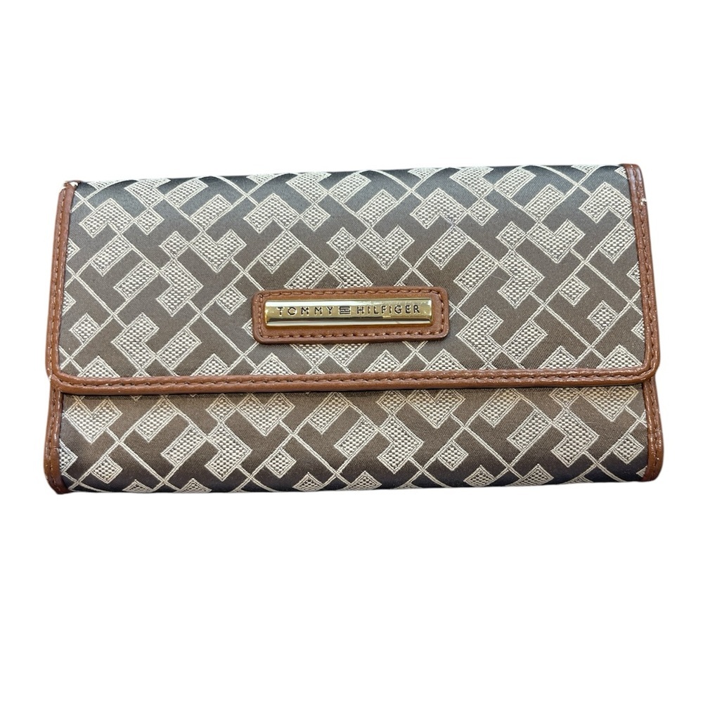 Tommy Hilfiger Brown and Cream Women's Wallet